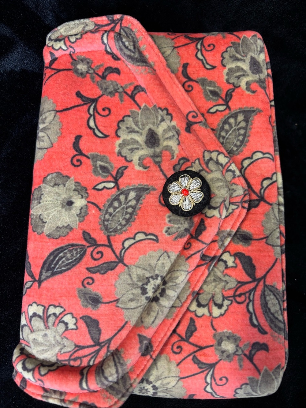 Anthropologie Coral Floral Velvet Envelope Clutch Pearl Strap Bag - Picture 15 of 16